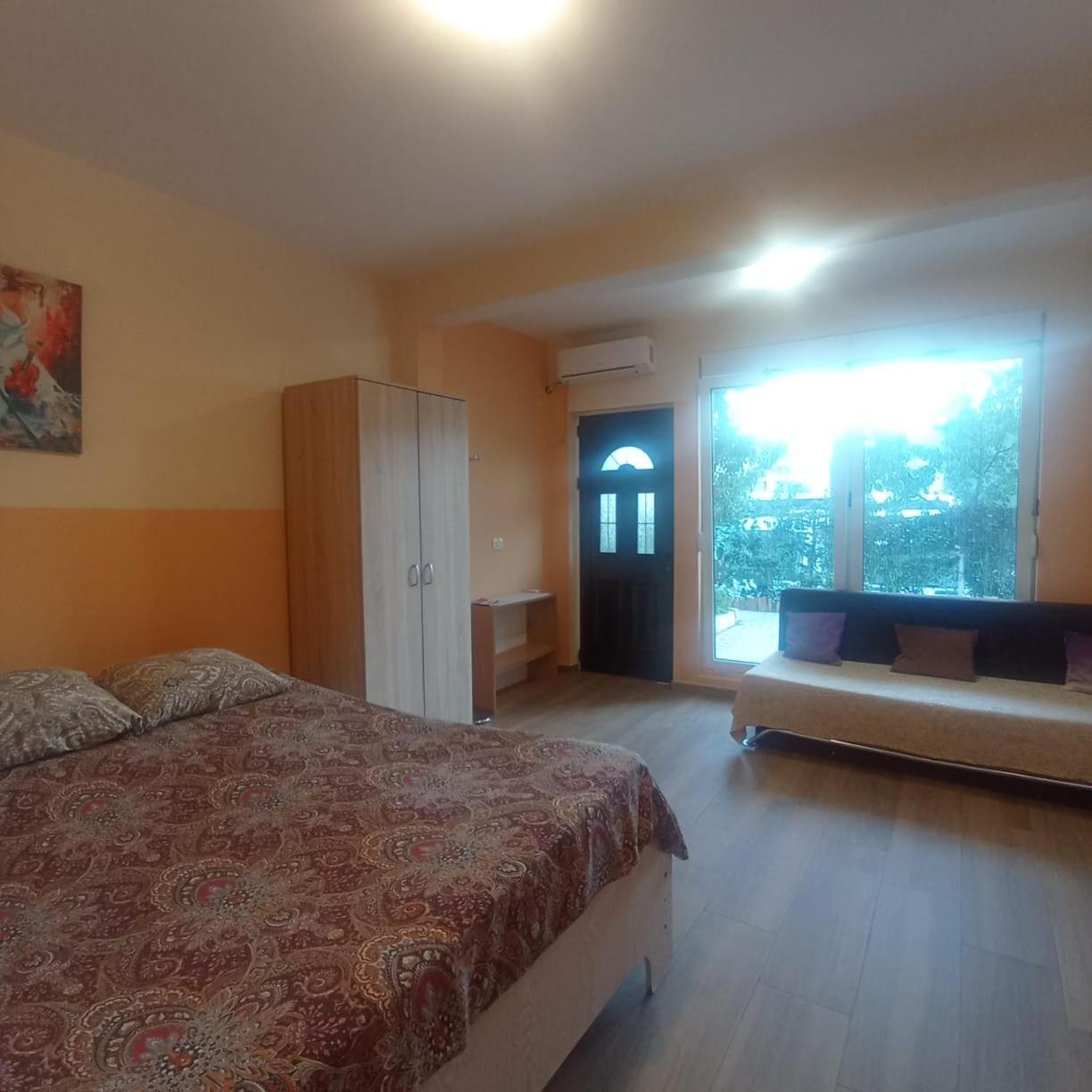 Apartment студия рядом с тц мега малл, микс маркт, техномакс