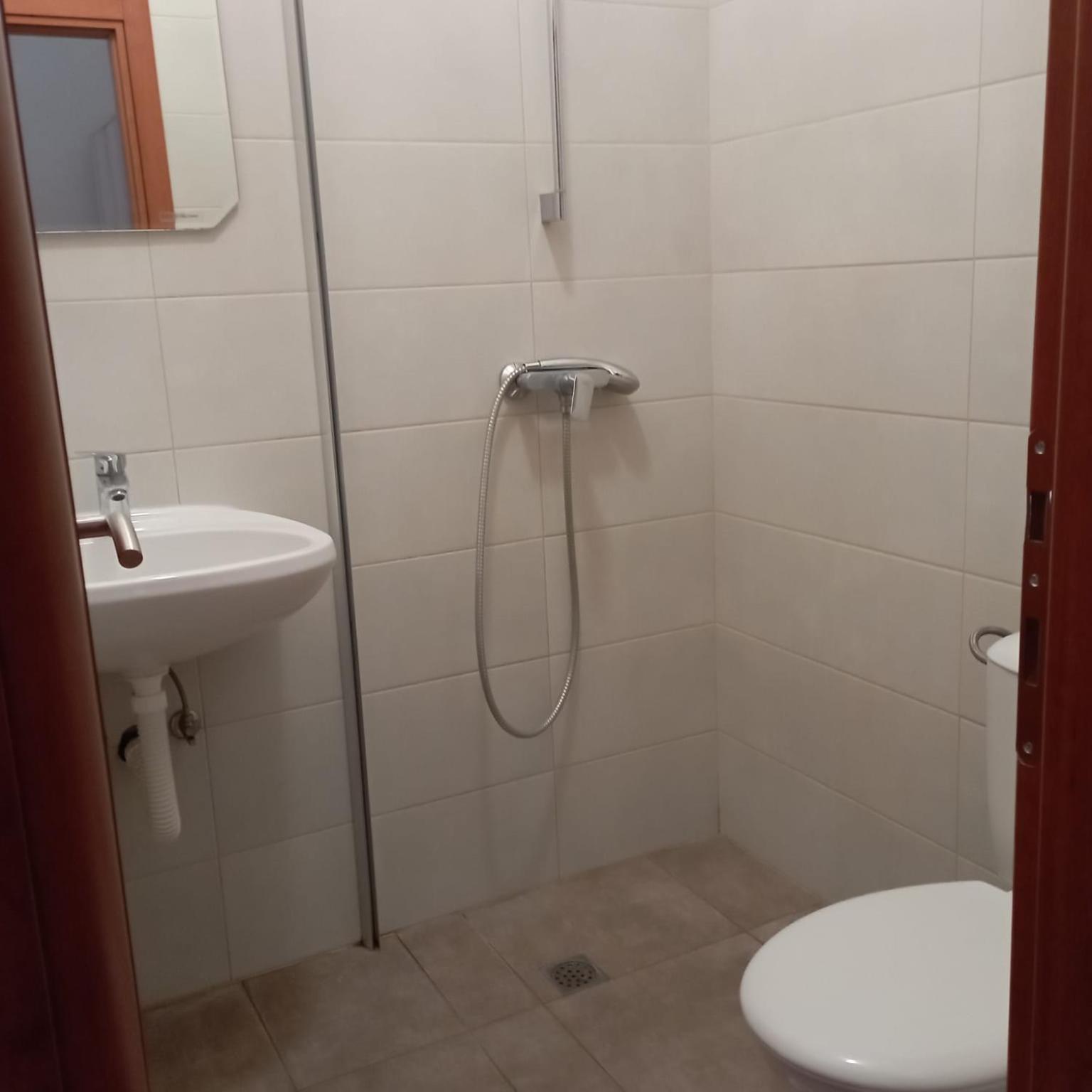 студия рядом с тц мега малл, микс маркт, техномакс Apartment Budva